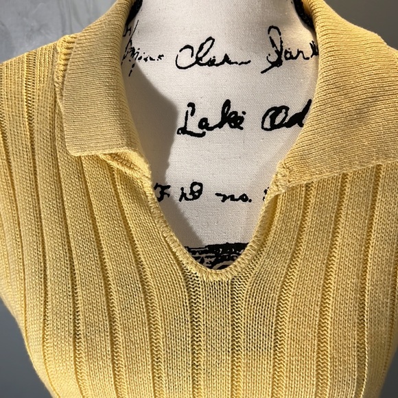Gloria Vanderbilt Medium Yellow sweater vest - Picture 2 of 7